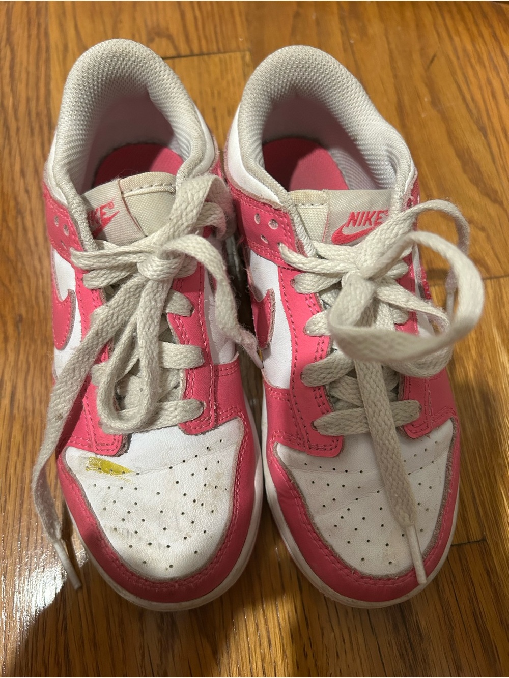 Nike Kids White and Pink Low Top Sneakers - Girls